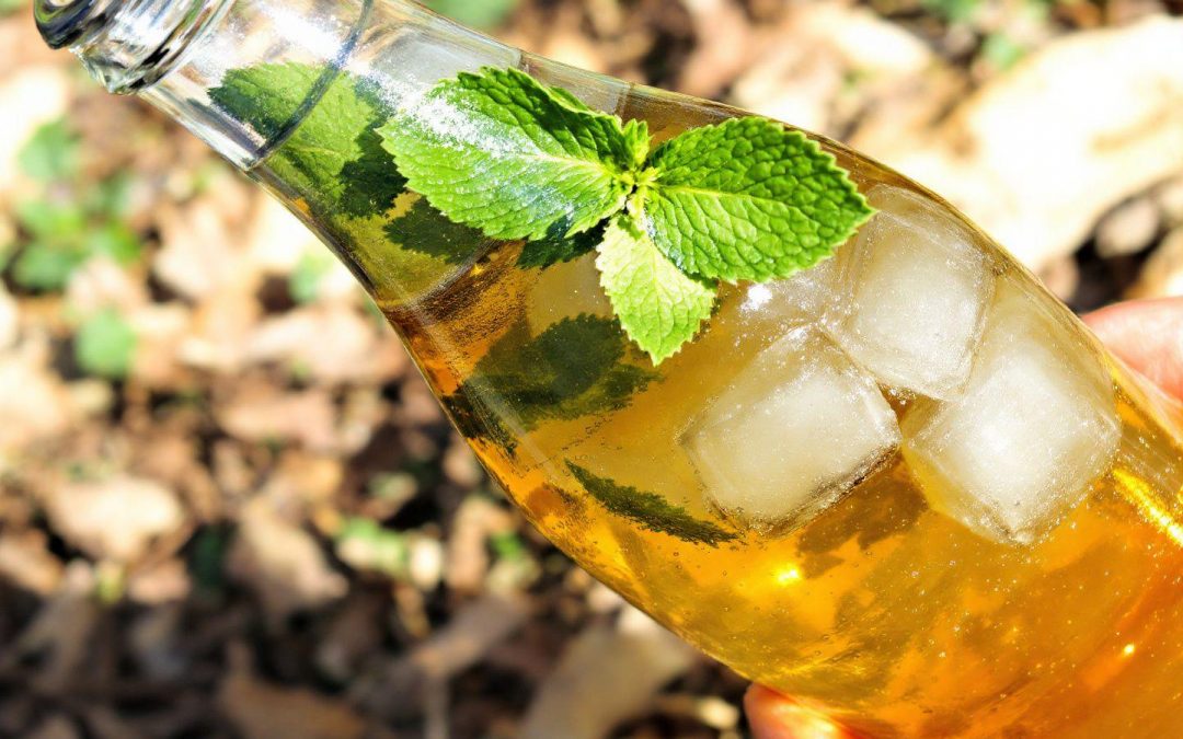 Les bienfaits du thé pétillant : une boisson rafraîchissante et légère pour vos journées d&rsquo;été