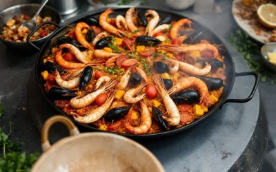 Réchauffer une paella au four : guide complet pour un résultat parfait et savoureux